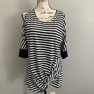 Cold shoulder women top